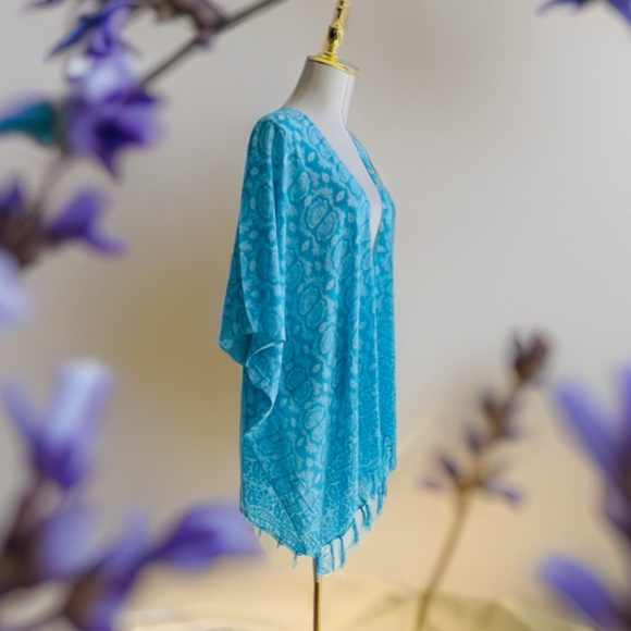 0130/ Blue & White Cardigan Outer, Rayon Top - Picture 6 of 7